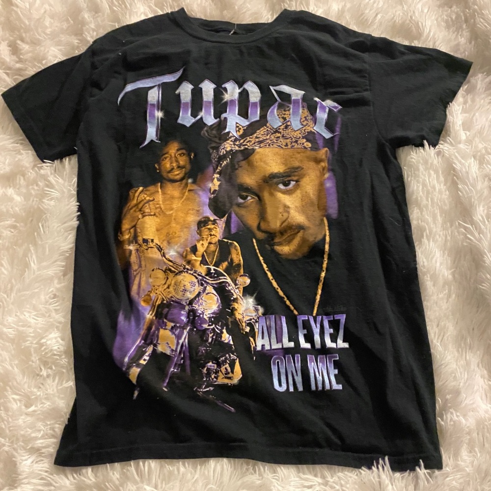 tupac graphic tshirt